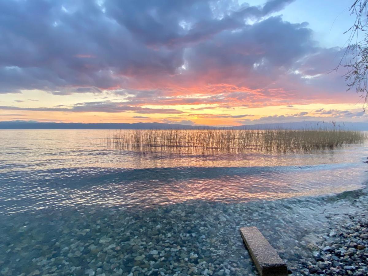 Aqua Blue Lakeview Apartment Ohrid Pestani Ngoại thất bức ảnh